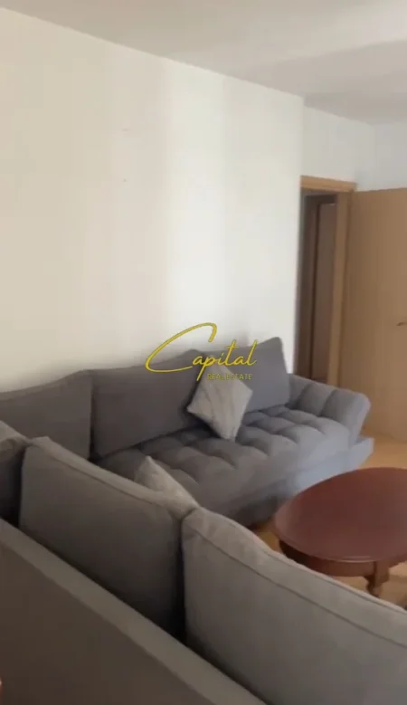 Tirane, jepet me qera apartament 2+1 Kati 8, 80 m² 700 € (21 DHJETORI)