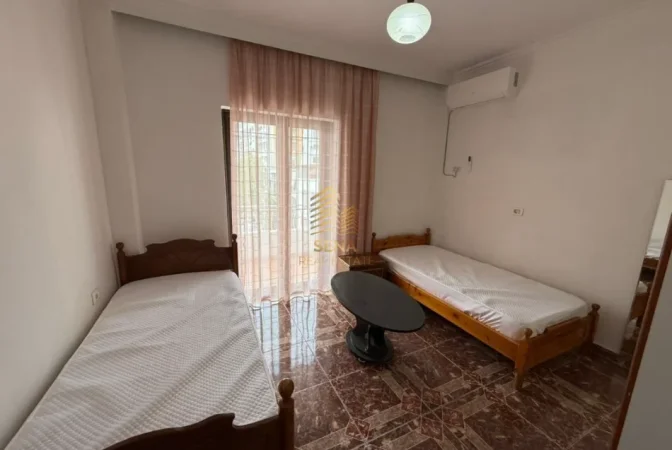 Tirane, jepet me qera apartament 1+1 Kati 4, 50 m² 370 € (5 Maji)