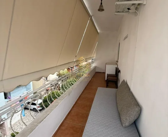 Tirane, jepet me qera apartament 1+1 Kati 4, 50 m² 370 € (5 Maji)