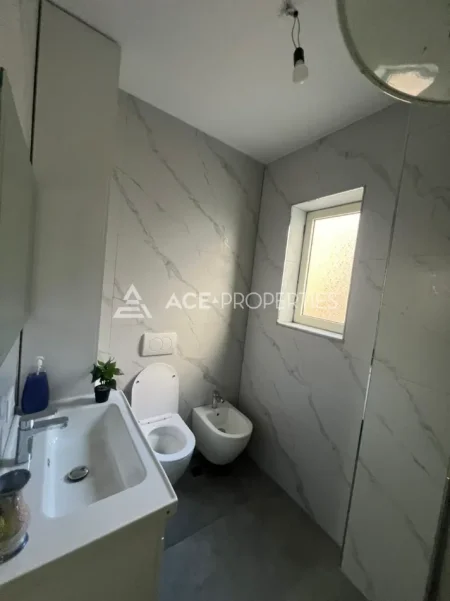 Durres, jepet me qera apartament 2+1 Kati 2, 440 € 