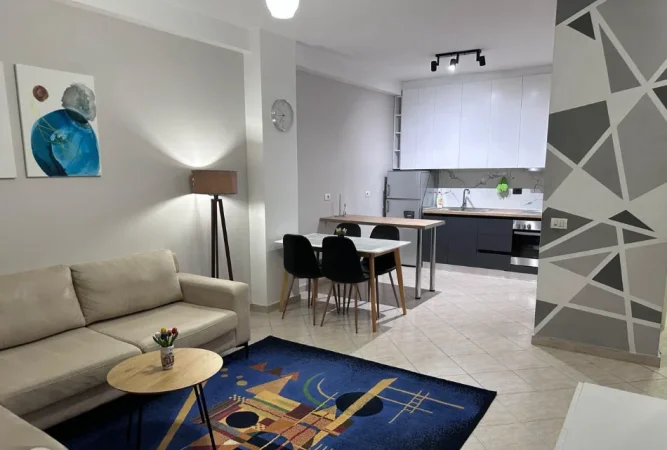 Tirane, jepet me qera apartament Kati 5, 65 m² 580 € (RRUGA E KAVAJES)
