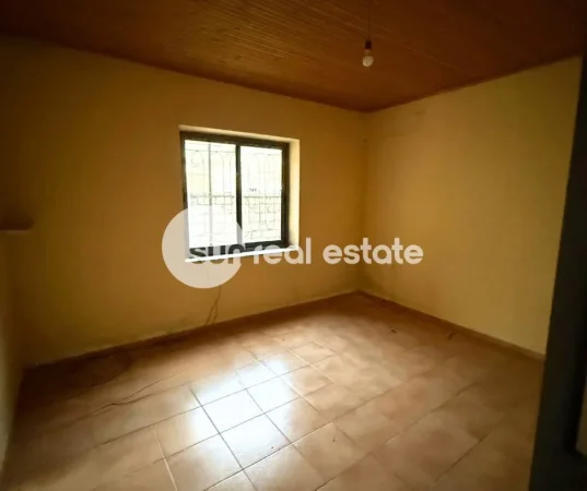 Shkoder, shitet shtepi 2+1 Kati 1, 400 m² 150.000 € (AFER VARREZAVE KATOLIKE, SHKODER)