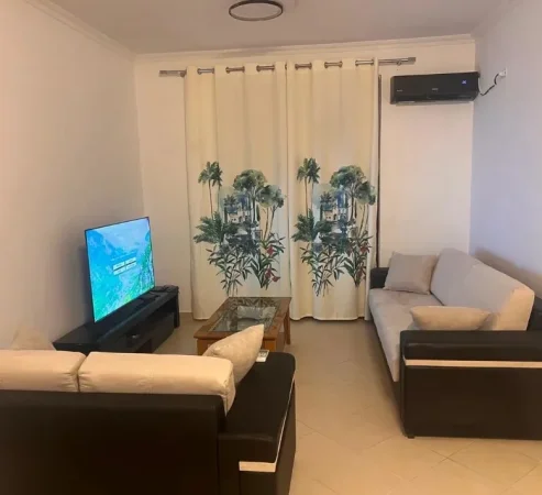 Tirane, jepet me qera apartament 2+1 Kati 8, 80 m² 700 € (Rruga e Elbasanit)