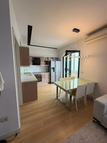 Tirane, shitet apartament 2+1 Kati 5, 104 m² 245.000 € (rruga e durresit)