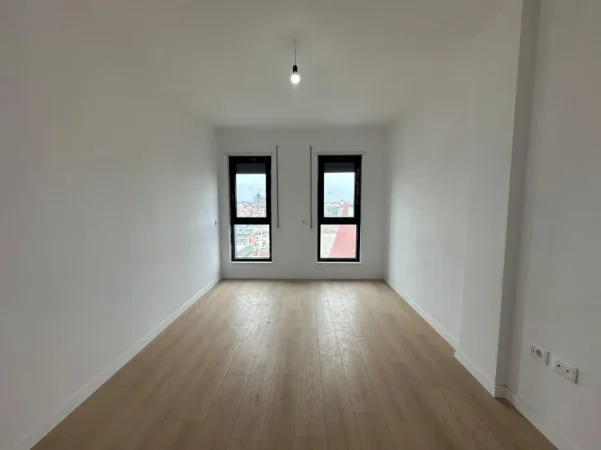 Tirane, shitet apartament 3+1+Ballkon , 122 m² 378.500 € (Komuna e Parisit)