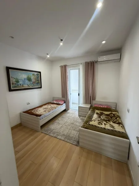 Tirane, shitet apartament 2+1 Kati 5, 104 m² 245.000 € (rruga e kavajes)