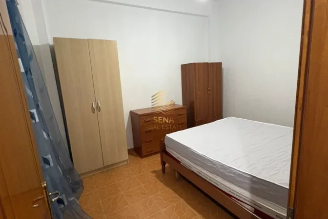 Tirane, jepet me qera apartament 1+1 Kati 1, 40 m² 350 € (Jordan Misja)