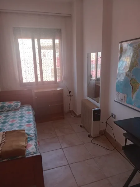Tirane, jepet me qera apartament 3+1 Kati 6, 100 m² 700 € (MINE PEZA)