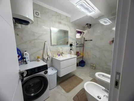 Qera, Apartament 2+1, 21 Dhjetori, Tiranë