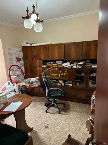 Tirane, shitet apartament 2+1 Kati 2, 73 m² 135.000 € (XHAMLLIKU)