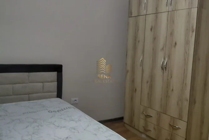 Tirane, jepet me qera apartament 2+1+Ballkon Kati 3, 100 m² 550 € (Rruga 5 Maji)