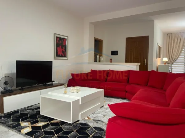 Shqiperi, jepet me qera apartament 2+1+Ballkon Kati 1, 140 m² 650 € (Shkolla e Kuqe, Tirane)