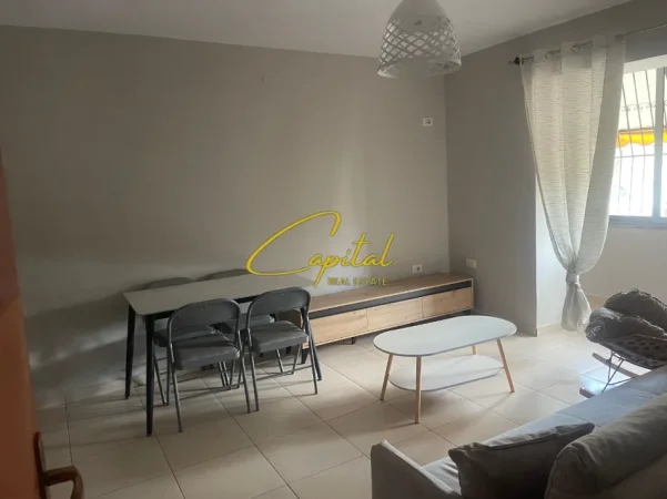 Tirane, jepet me qera apartament 1+1 Kati 2, 50 m² 450 € (BLV BAJRAM CURRI)
