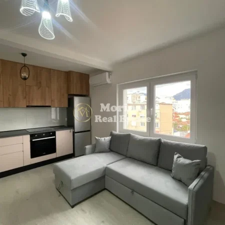 Tirane, jepet me qera apartament 1+1 Kati 5, 65 m² 450 € (Rruga Bardhyl)