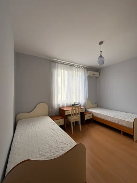 Tirane, jepet me qera apartament 2+1+Ballkon , 99 m² 600 € (Kodra e Diellit 1)