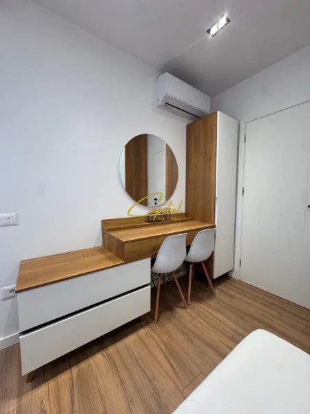 Tirane, jepet me qera apartament 1+1 Kati 9, 50 m² 650 € (KOMPLEKSI DELIJORGJI)