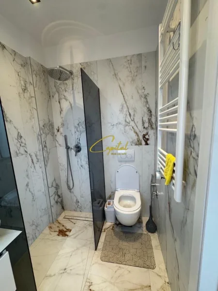 Tirane, jepet me qera apartament 1+1 Kati 9, 50 m² 650 € (KOMPLEKSI DELIJORGJI)