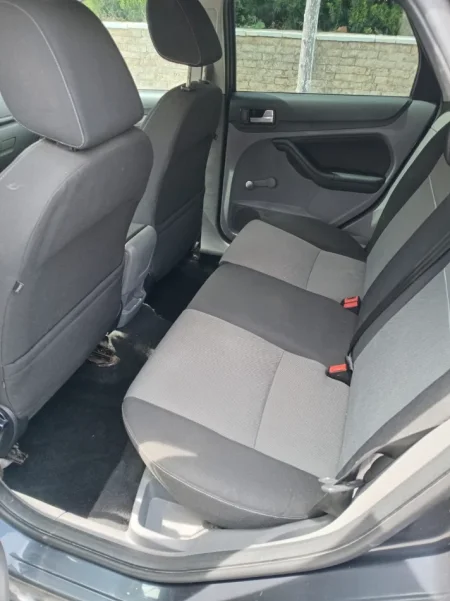 Tirane, shes makine Ford Focus 2010 Nafte, gri e erret manuale Kondicioner 165.000 km 3.000 €