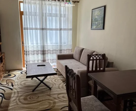 Tirane, jepet me qera apartament 1+1 Kati 2, 50 m² 500 € (BLLOK)
