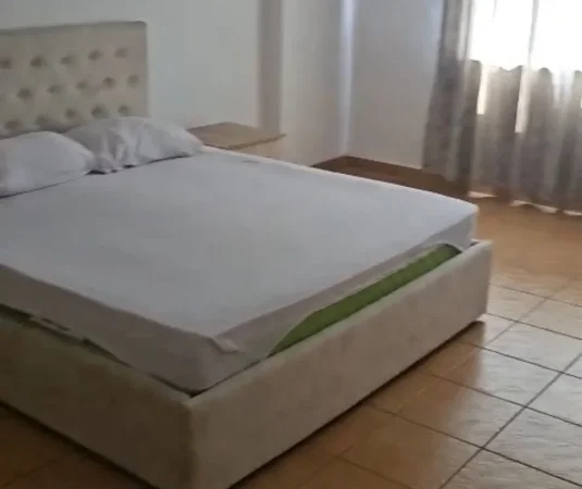 Tirane, jepet me qera apartament 2+1 Kati 8, 80 m² 700 € (vasil shanto)