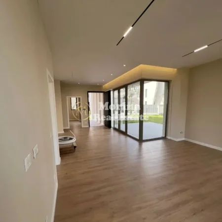 Tirane, jepet me qera Vile 5+1 Kati 1, 420 m² 2.200 € (Liqeni i Thate)