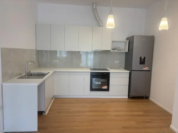 Tirane, jepet me qera apartament 1+1 Kati 0, 500 € 