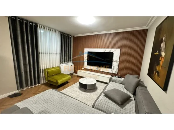 Tirane, shitet apartament 2+1 Kati 8, 97 m² 350.000 € (RRUGA E ELBASANIT)