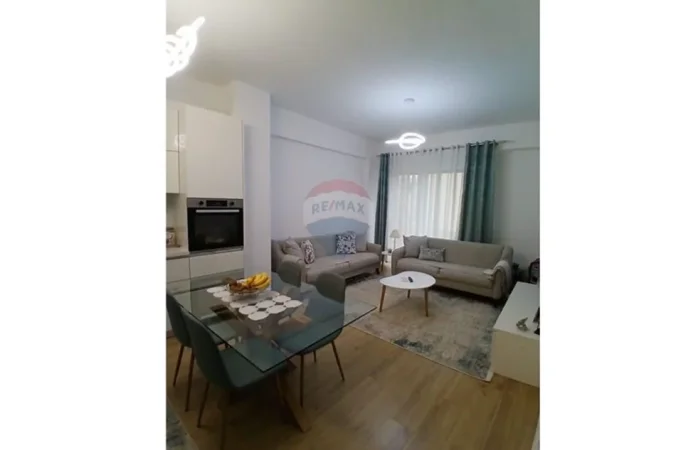 Tirane, jepet me qera apartament 2+1 , 95 m² 650 € (RRUGA SIRI KODRA)