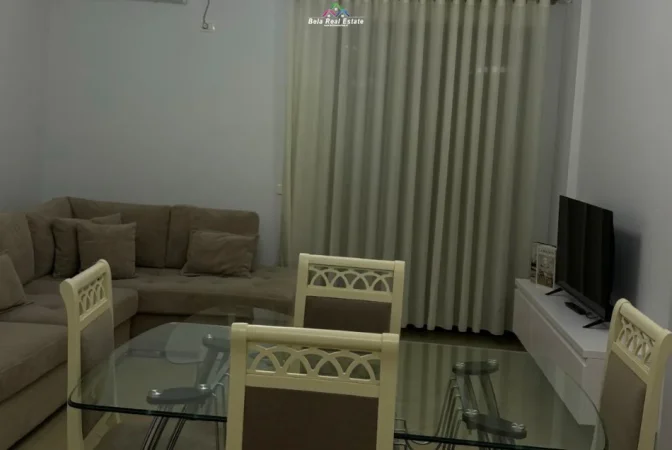 Tirane, jepet me qera apartament 1+1+Ballkon Kati 3, 70 m² 520 € (bill klinton)