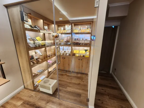 Tirane, shitet Biznesi , Tobacco Kati 0, 139 m² 64.500 € (BLLOK)