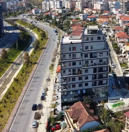 Tirane, jepet me qera Kati 1, 500 m² 8.500 € (BULEVARDI ZHAN DARK)