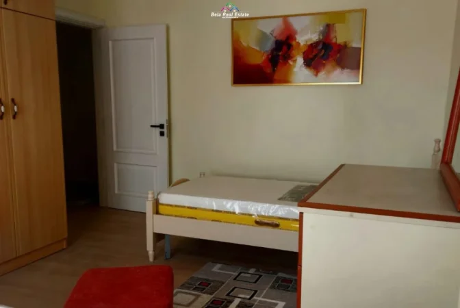 Tirane, jepet me qera apartament 1+1 Kati 5, 60 m² 500 € (Rruga Kristaq Capo)