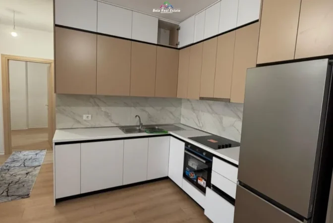 Tirane, jepet me qera apartament 2+1 Kati 3, 105 m² 650 € (5 maji)