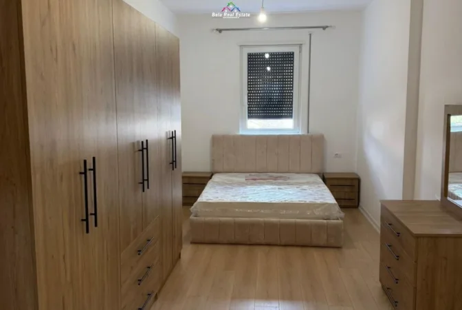 Tirane, jepet me qera apartament 2+1 Kati 3, 105 m² 650 € (5 maji)