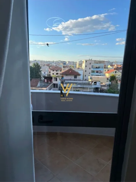 Tirane, jepet me qera apartament 1+1+Ballkon Kati 4, 78 m² 500 € (DON BOSKO)