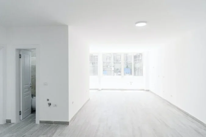 Tirane, jepet me qera zyre Kati 1, 115 m² 1.200 € (BLLOK)