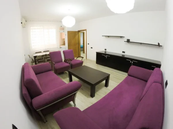 Tirane, jepet me qera apartament 1+1 Kati 5, 54 m² 520 € (Rruga Nikolla Lena)