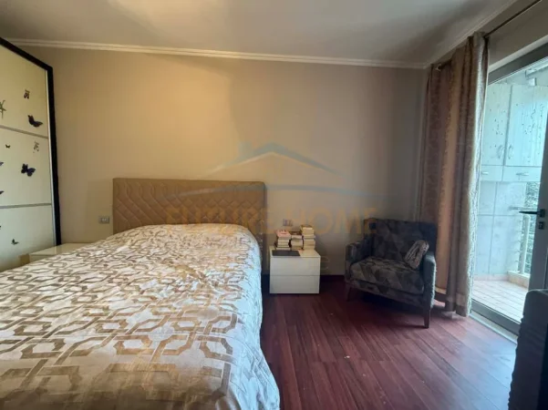 Tirane, shitet apartament 2+1 Kati 5, 101 m² 220.000 € (Rruga e Dibres , Tower Bridge)