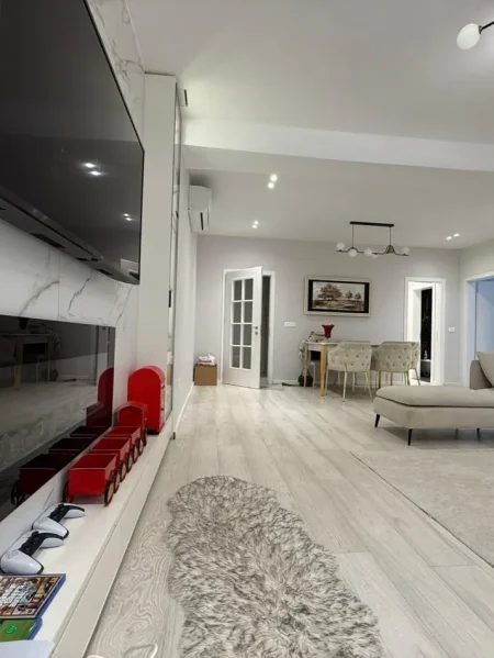 Tirane, shitet apartament 2+1 , 122 m² 370.000 € (Stadiumi Dinamo)