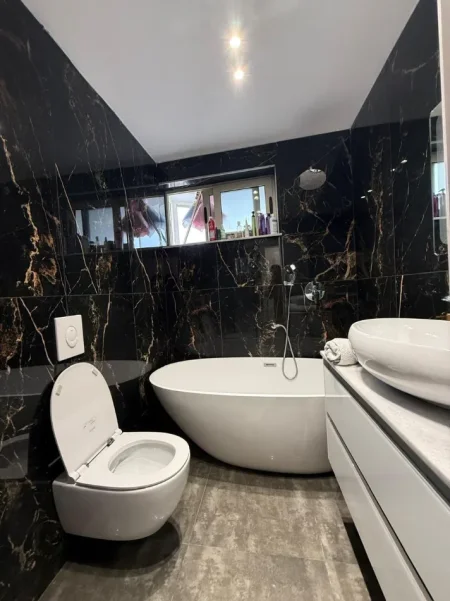 Tirane, shitet apartament 2+1 , 122 m² 370.000 € (Stadiumi Dinamo)