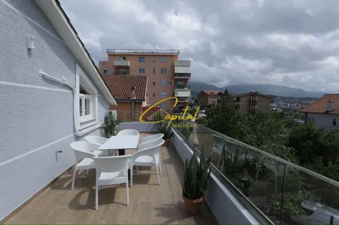 Tirane, jepet me qera apartament 2+1 Kati 3, 80 m² 680 € (KODRA E PRIFTIT)