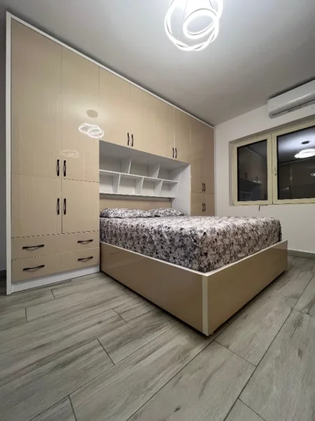 Tirane, jepet me qera apartament 2+1 Kati 3, 90 m² 800 € (rruga e elbasanit)