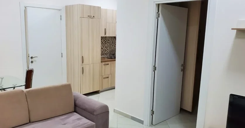 Tirane, shitet apartament 1+1 , 65 m² 129.000 € (Kopshti Botanik)