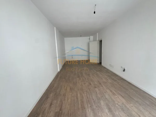 Tirane, shitet apartament 1+1 Kati 4, 82 m² 135.000 € (RRUGA DRITAN HOXHA , E-88)