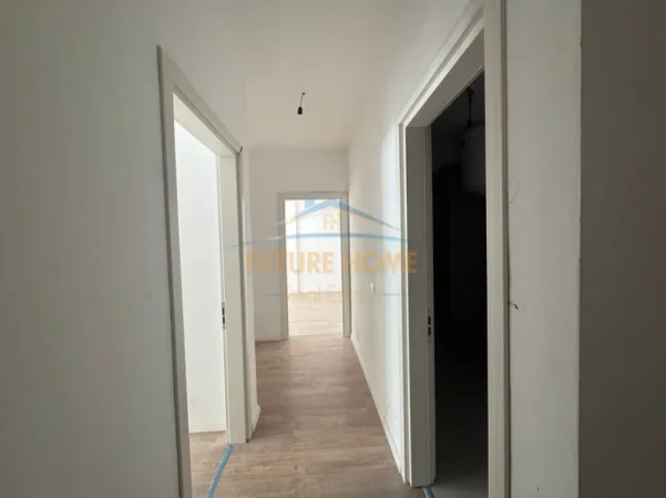 shitet apartament 1+1+Ballkon Kati 4, 82 m² 135.000 € (LAPAKE)