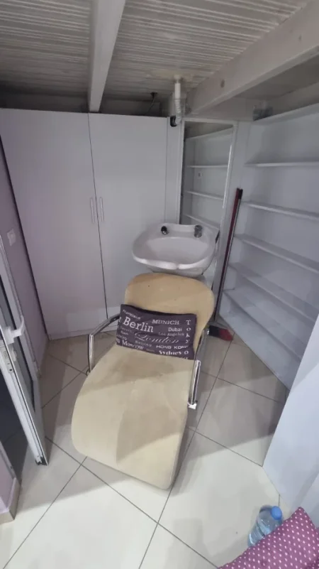 Jepet me Qira Ambient Biznesi 35 m² duplex,  500 € ne Astir