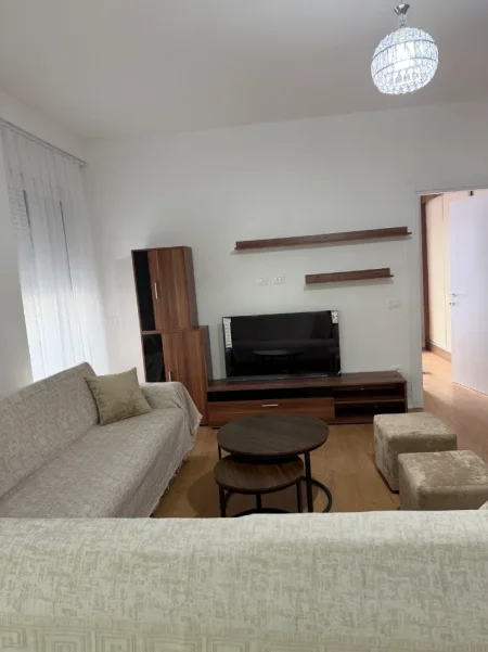 Tirane, jepet me qera nga Pronari, pa-komision apartament 1+1 Kati 7, 65 m² 600 € (Rruga Egnatia)