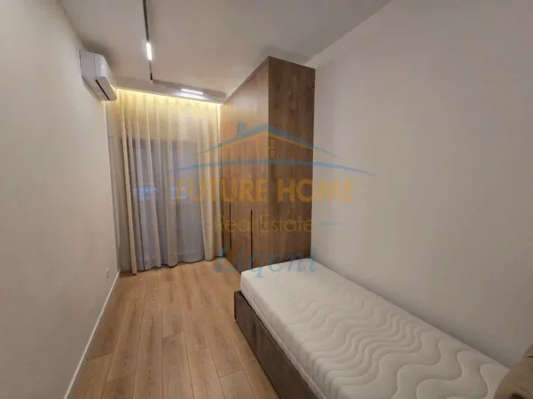 Tirane, jepet me qera apartament 2+1+Ballkon Kati 3, 82 m² 1.500 € (Qender)