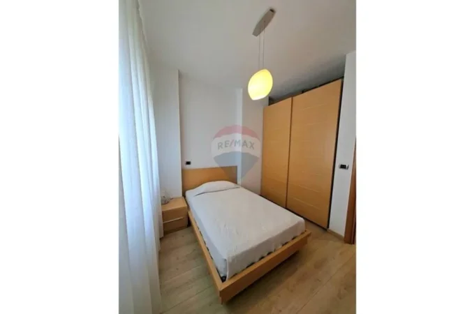 Tirane, jepet me qera apartament , 78 m² 1.100 € (Rruga Sami Frashëri)