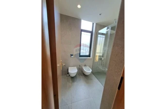 Tirane, jepet me qera apartament , 78 m² 1.100 € (Rruga Sami Frashëri)
